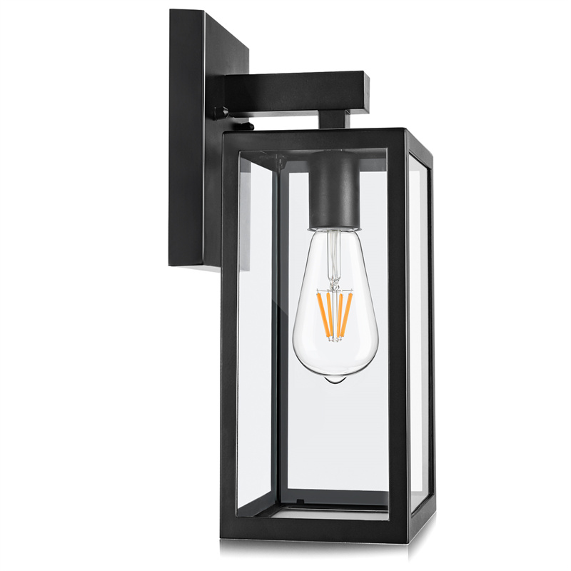 Outdoor Wall Lantern